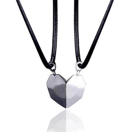 Minimalist Magnetic Heart Pendant Necklace – Matching Couples' Friendship Jewelry